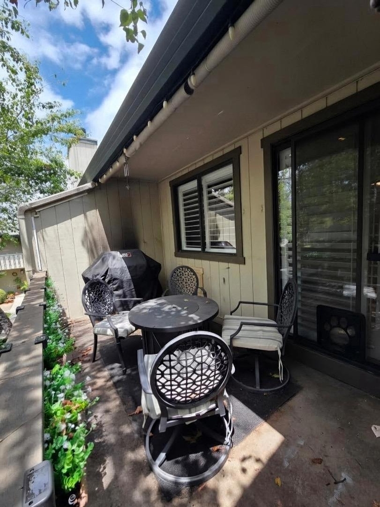 1528 Alma Terrace - Photo 18