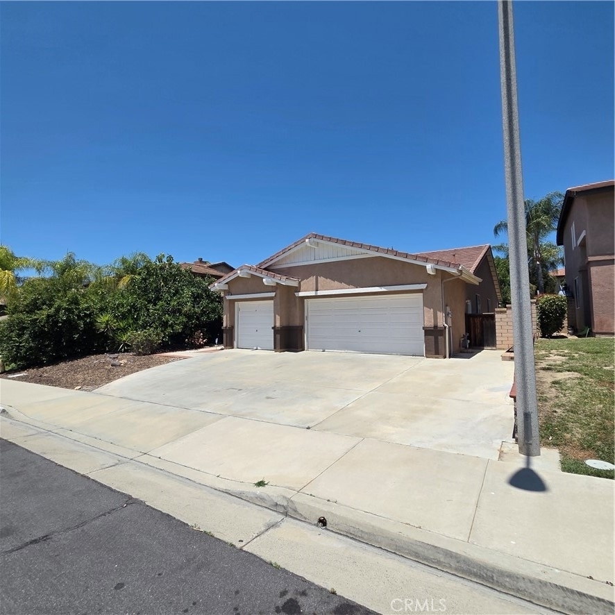 41089 Robard Way - Photo 1