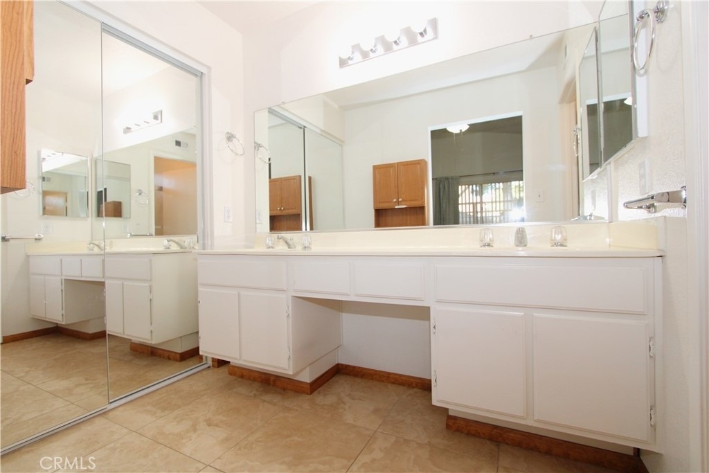 10770 Deerfield Drive - Photo 12
