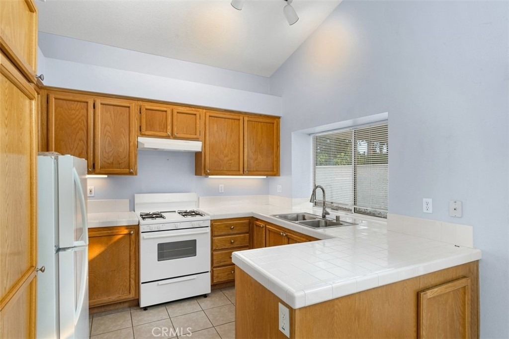 28243 Valombrosa Drive - Photo 6