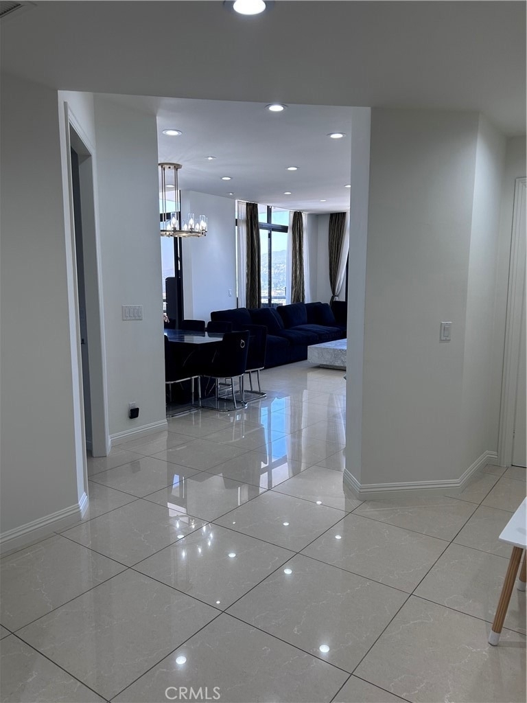 343 Pioneer Drive - Photo 4