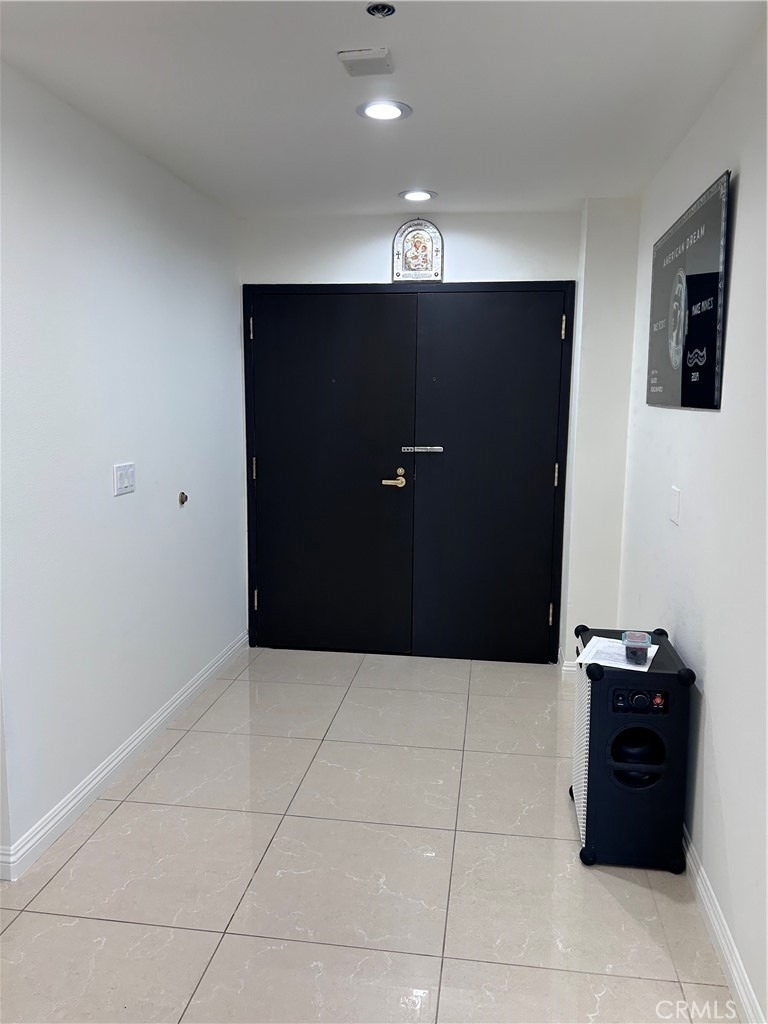 343 Pioneer Drive - Photo 2