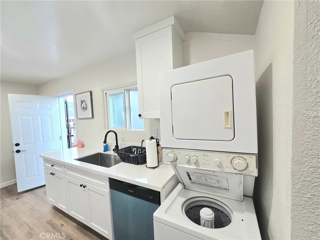 10920 1/2 S Inglewood Avenue - Photo 3