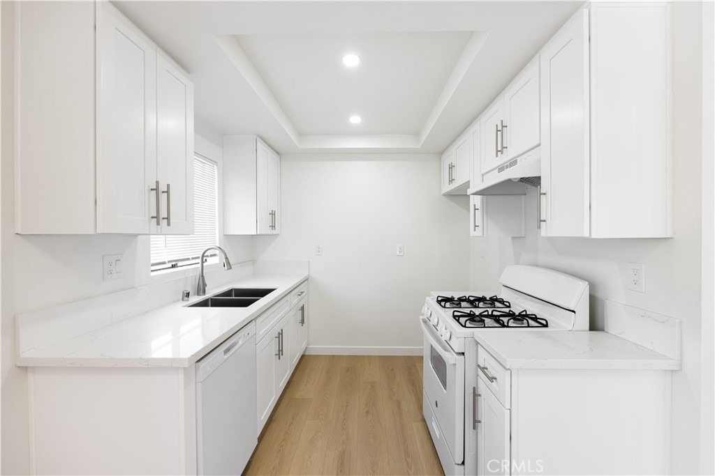 7750 Laurel Canyon Boulevard - Photo 6