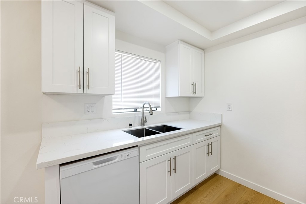 7750 Laurel Canyon Boulevard - Photo 5