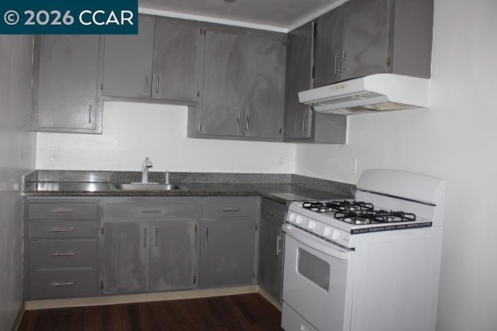 2515 Manchester Ave - Photo 3