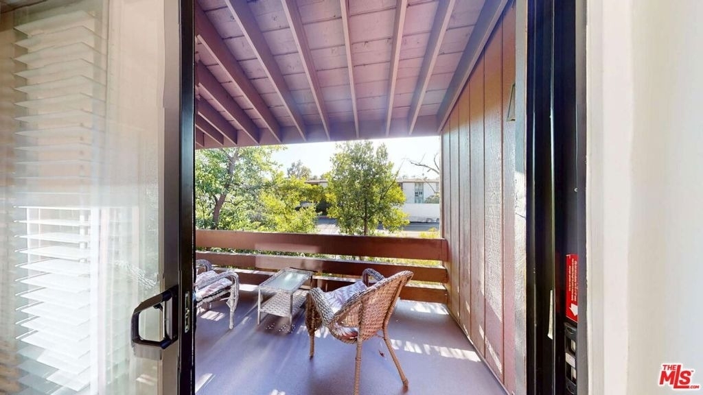 21930 Marylee Street - Photo 16