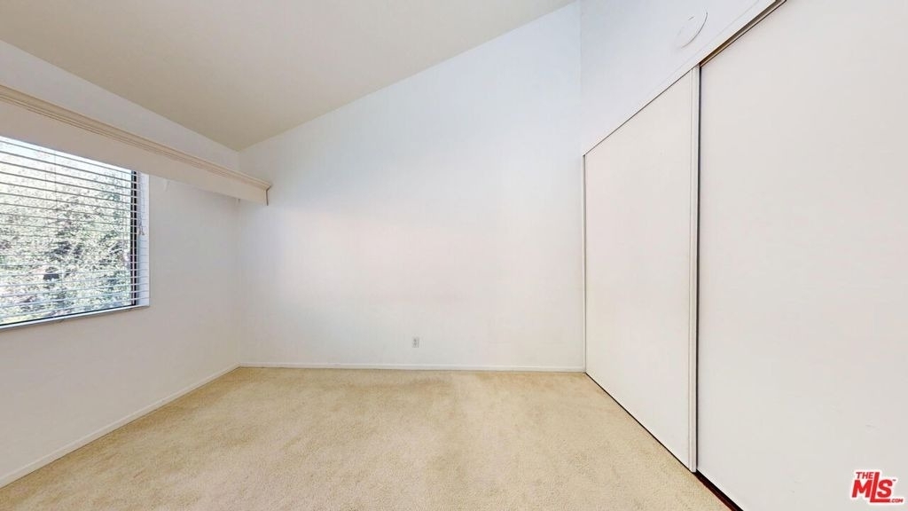 21930 Marylee Street - Photo 22