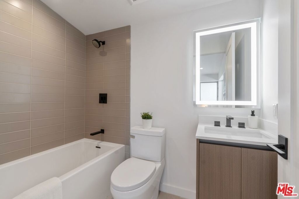 853 N Detroit Street - Photo 26