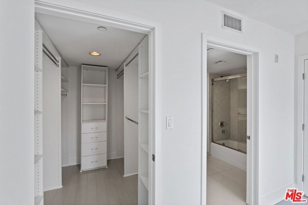 1518 Federal - Photo 9