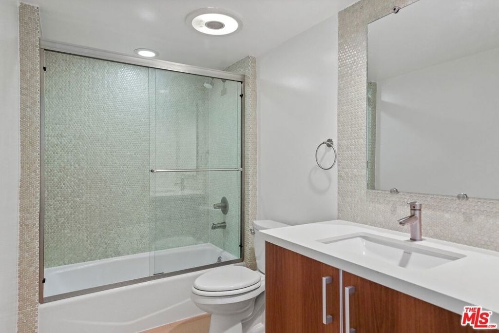 1518 Federal - Photo 14