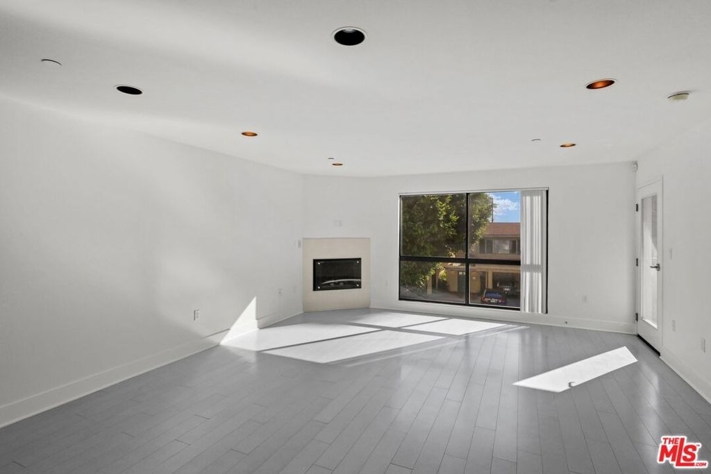 1518 Federal - Photo 3