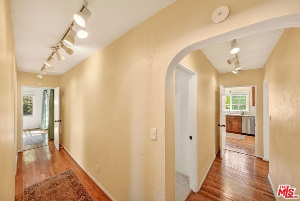 2940 Cardiff Avenue - Photo 18