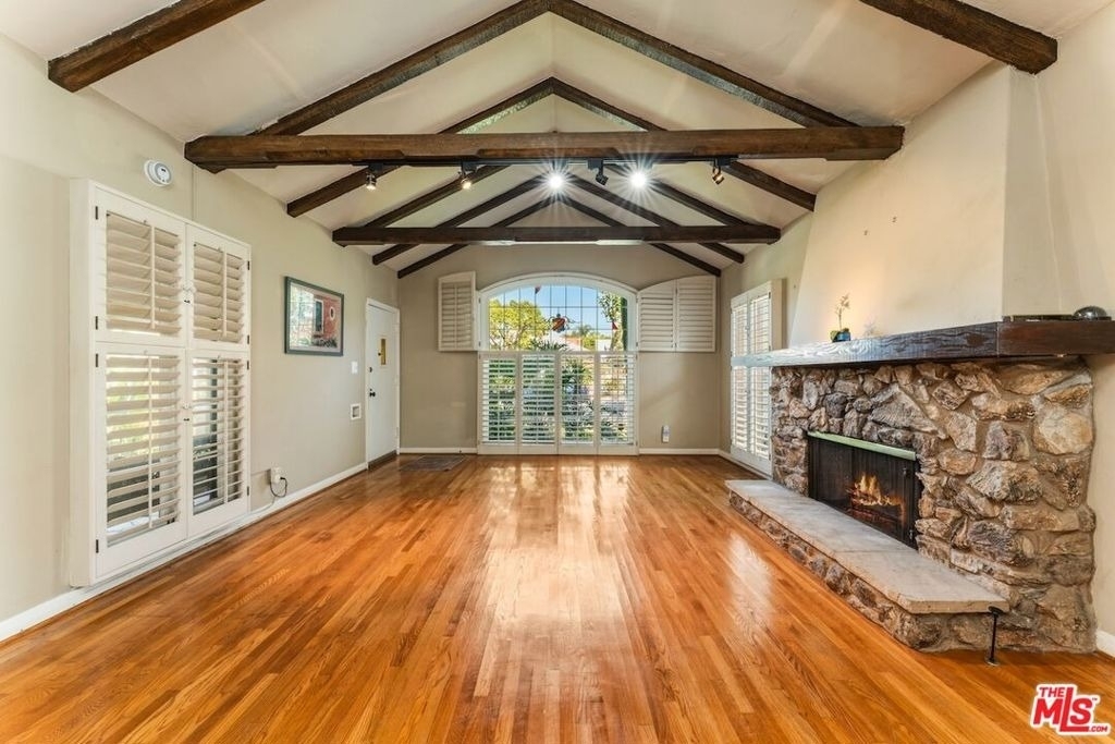 2940 Cardiff Avenue - Photo 3