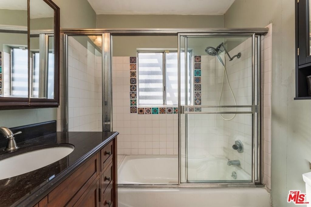 2940 Cardiff Avenue - Photo 13