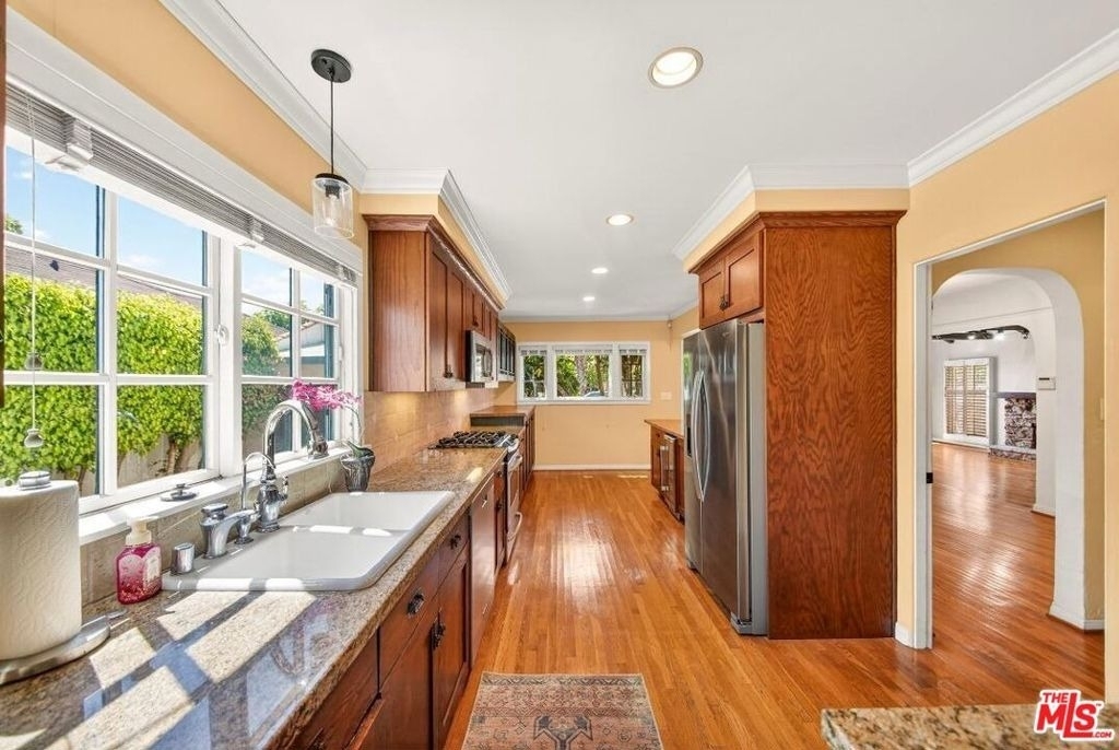 2940 Cardiff Avenue - Photo 7