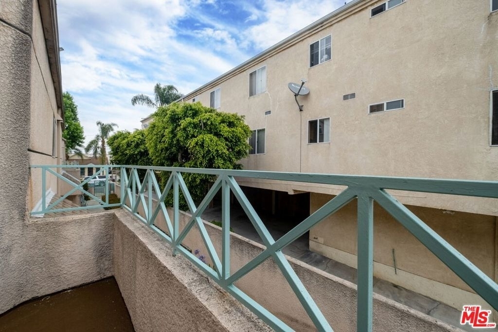 610 Venice Way - Photo 12