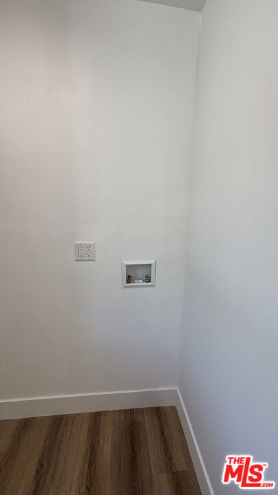 2437 Centinela Avenue - Photo 10