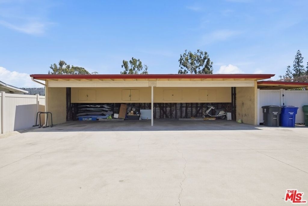 7928 Virginia Street - Photo 18