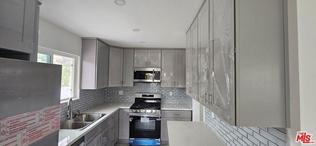 1522 Dixon Street - Photo 17