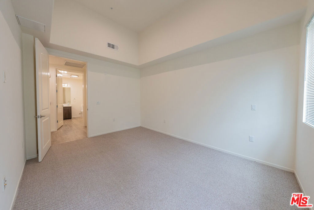 124 W Colorado - Photo 15