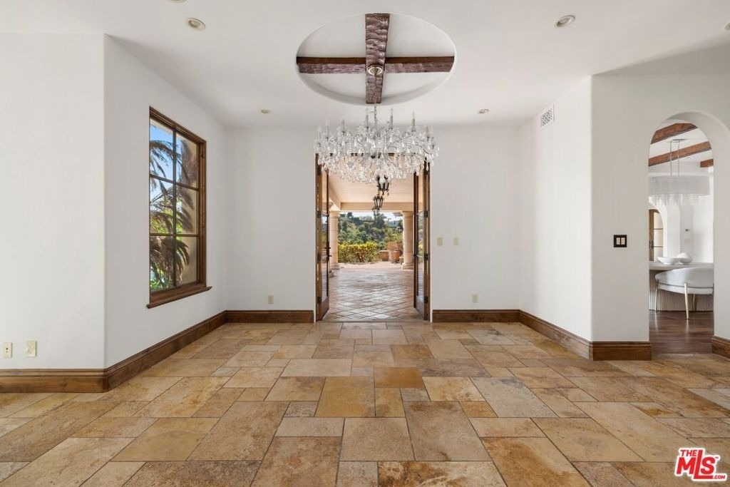 1111 Stradella Road - Photo 11