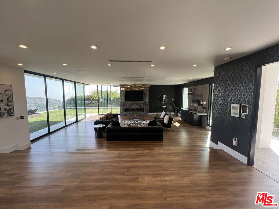2110 Hercules Drive - Photo 13