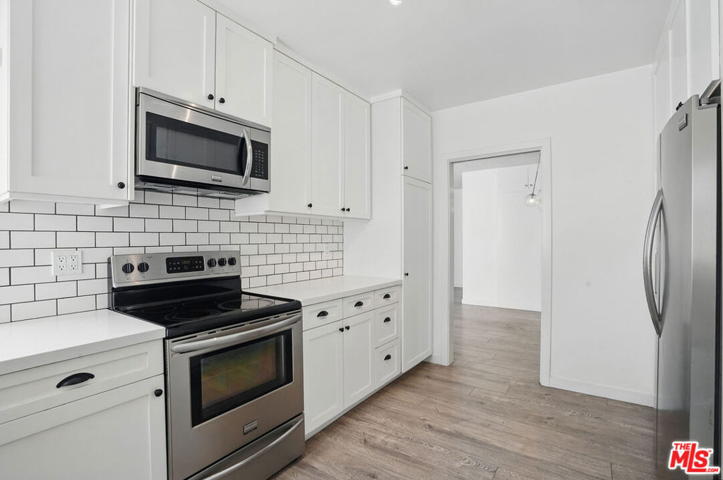 930 3rd Street - Photo 17