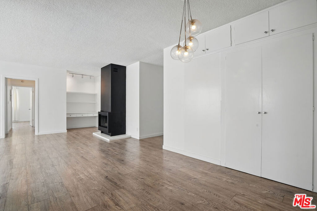930 3rd Street - Photo 8