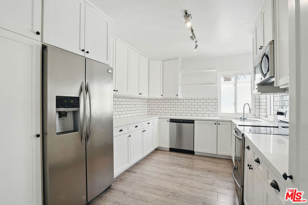 930 3rd Street - Photo 2