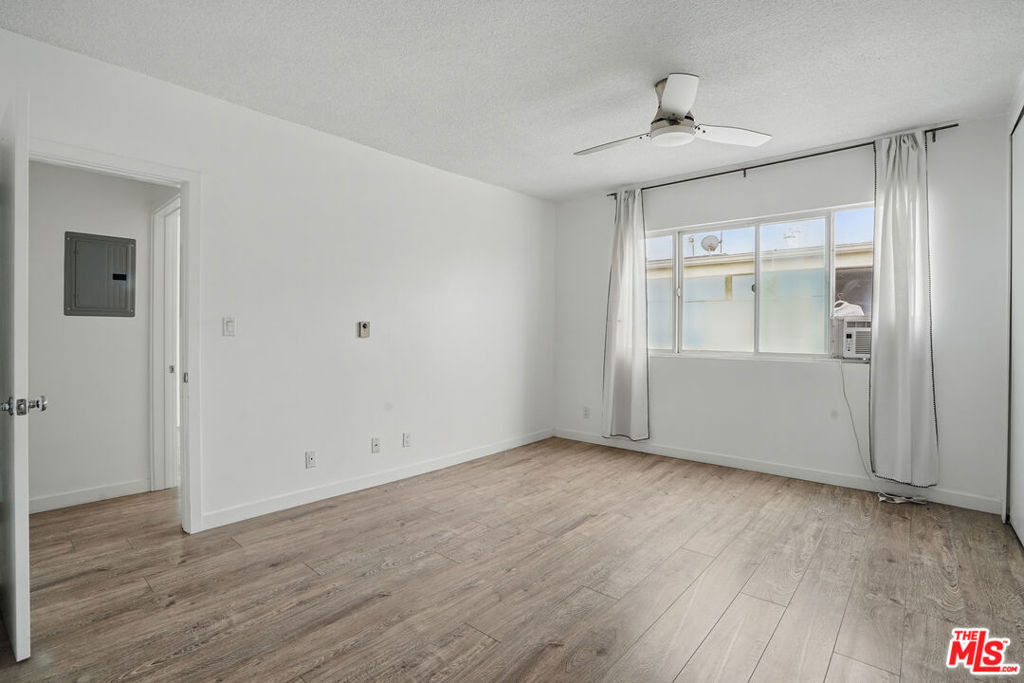930 3rd Street - Photo 21
