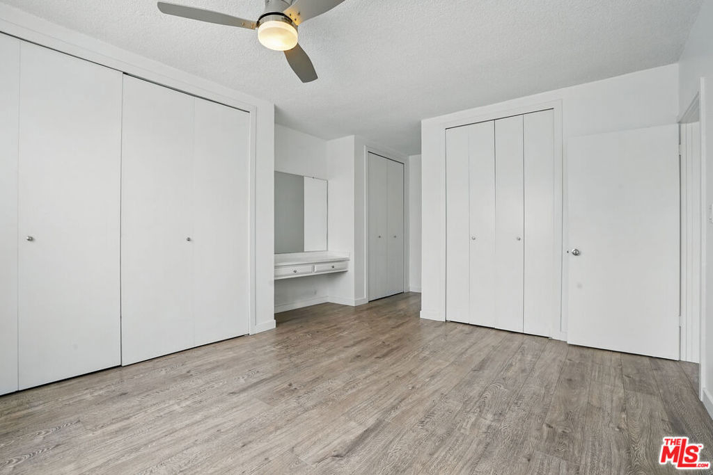 930 3rd Street - Photo 19