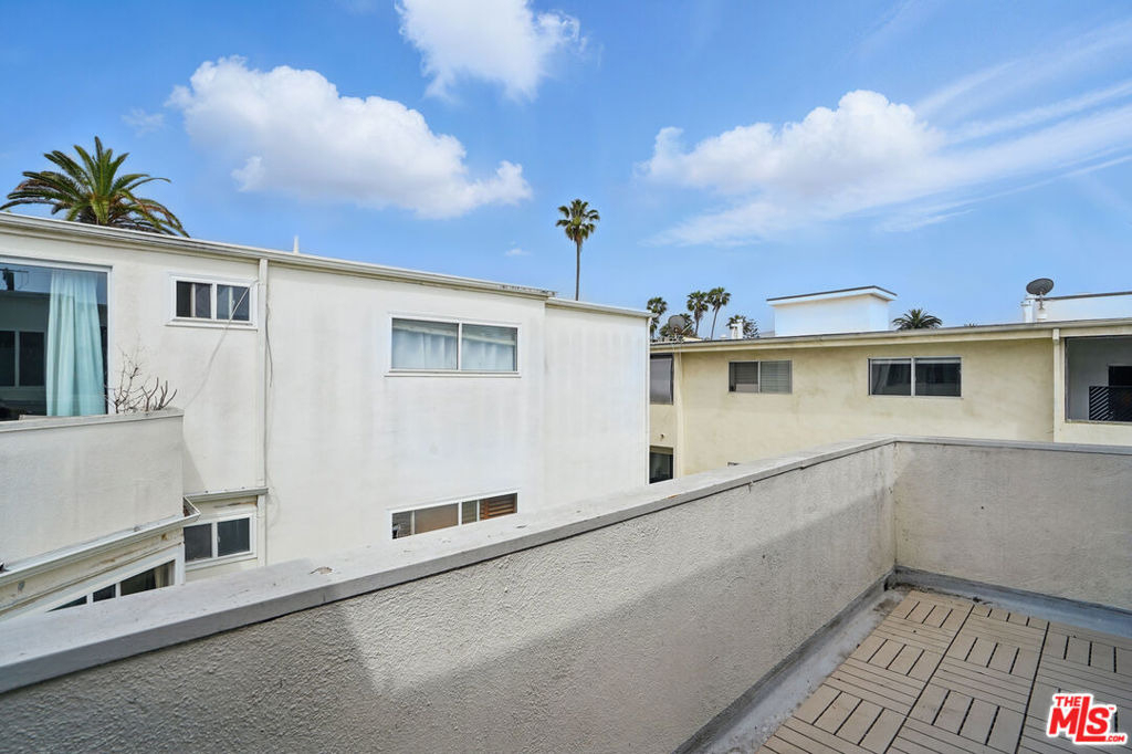 930 3rd Street - Photo 12
