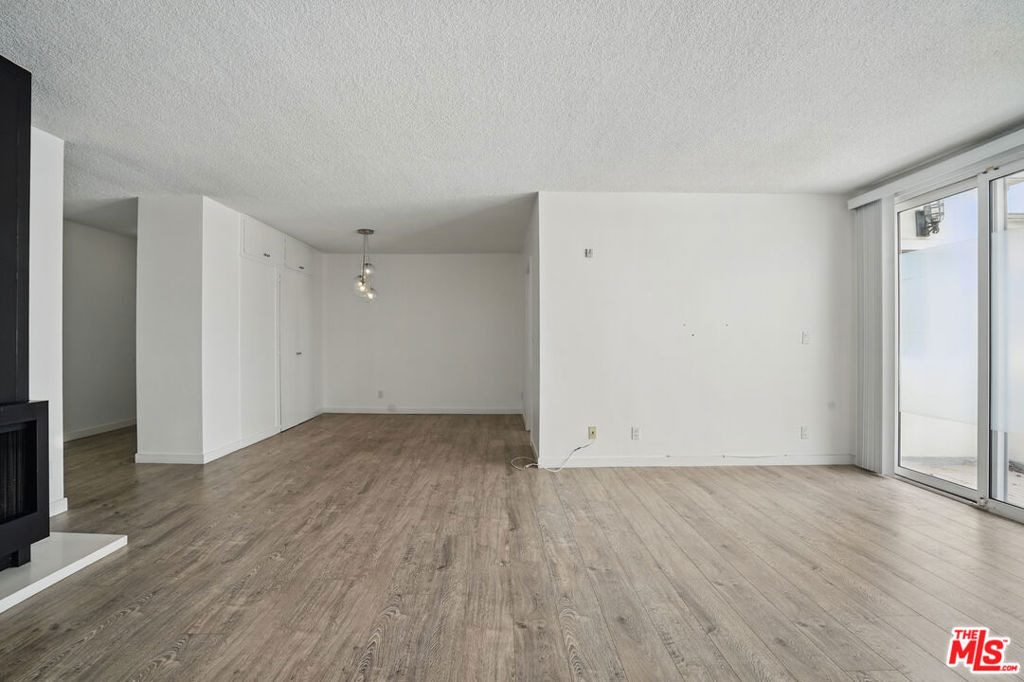 930 3rd Street - Photo 14