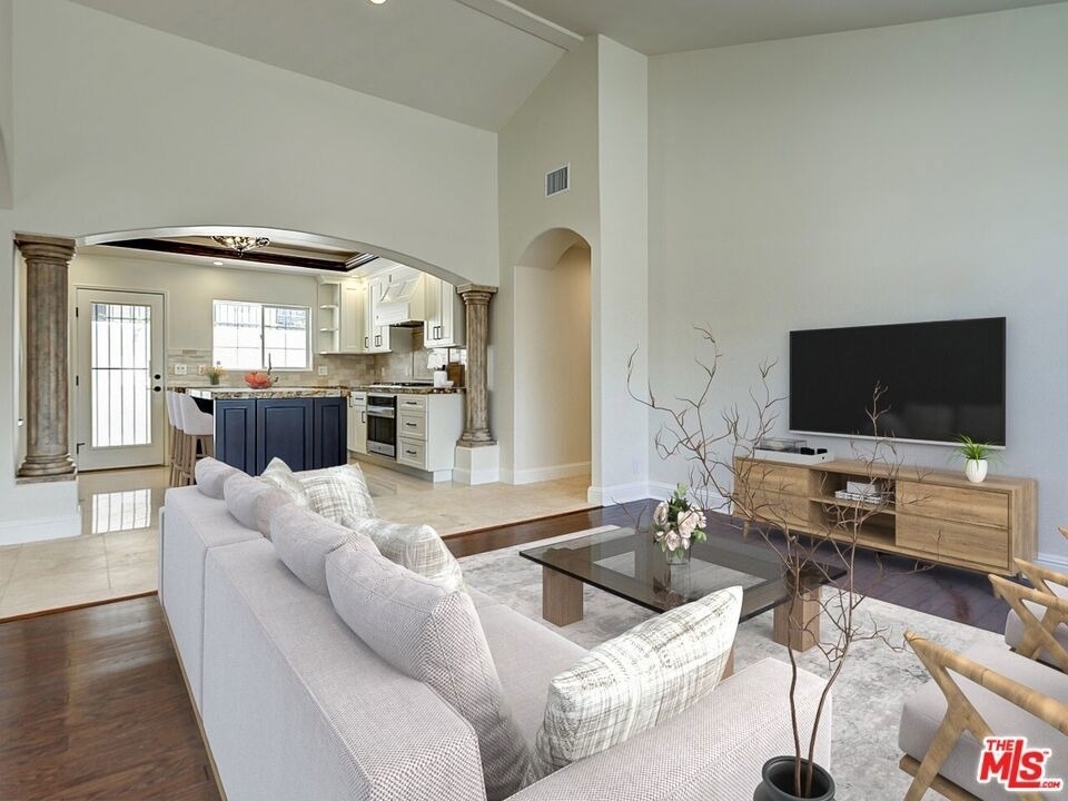 712 N Vista Street - Photo 8