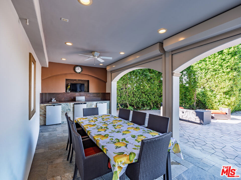 18047 Karen Drive - Photo 43