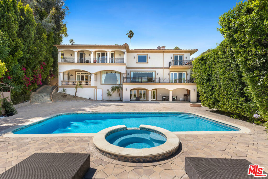 18047 Karen Drive - Photo 4