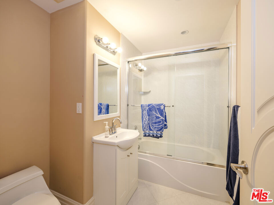 18047 Karen Drive - Photo 37