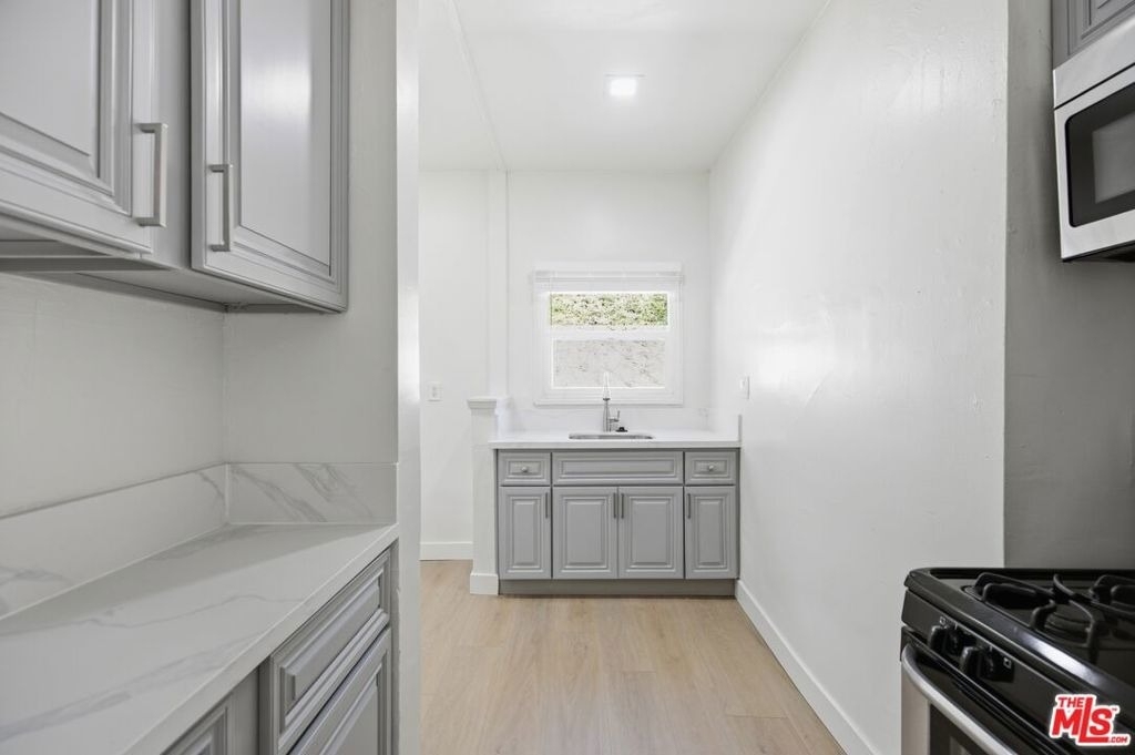 1536 Lemoyne Street - Photo 6