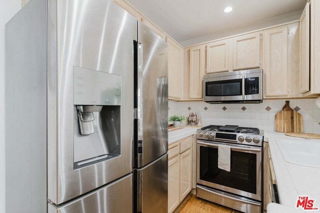 2721 2nd Street - Photo 12