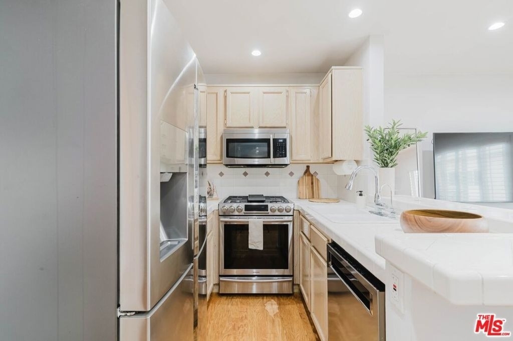 2721 2nd Street - Photo 10