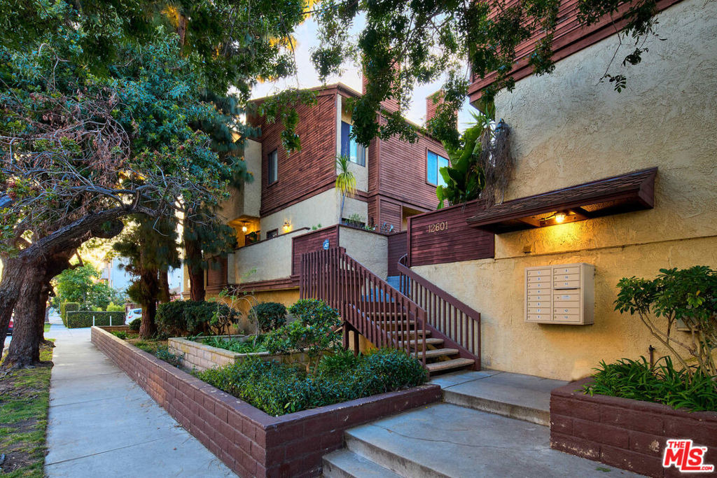 12601 Matteson Avenue - Photo 42