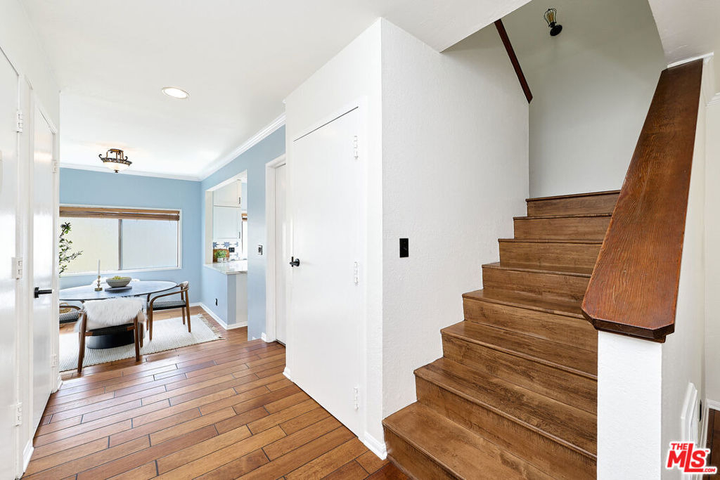 12601 Matteson Avenue - Photo 8
