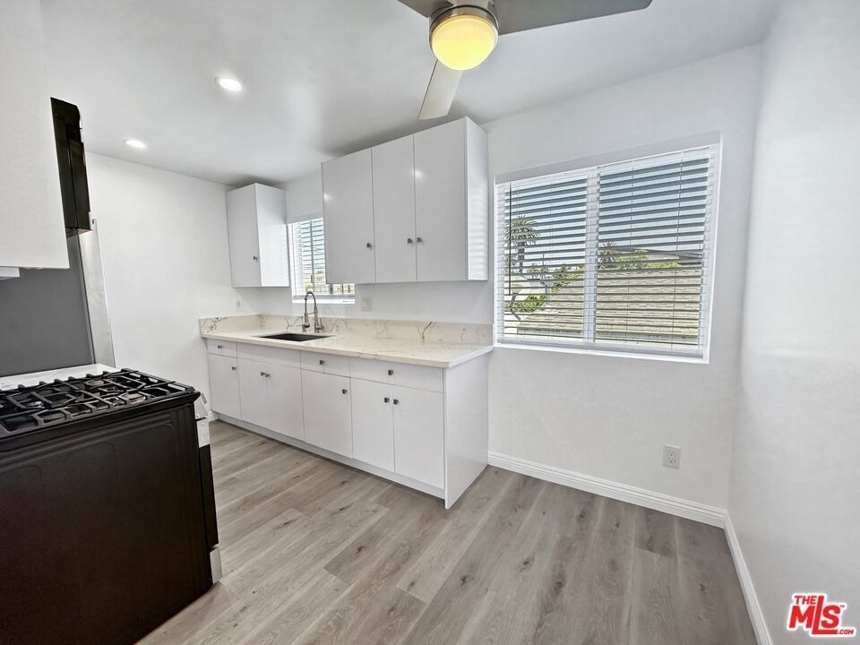 2841 S Sycamore Avenue - Photo 5