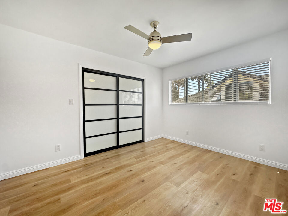 2841 S Sycamore Avenue - Photo 12