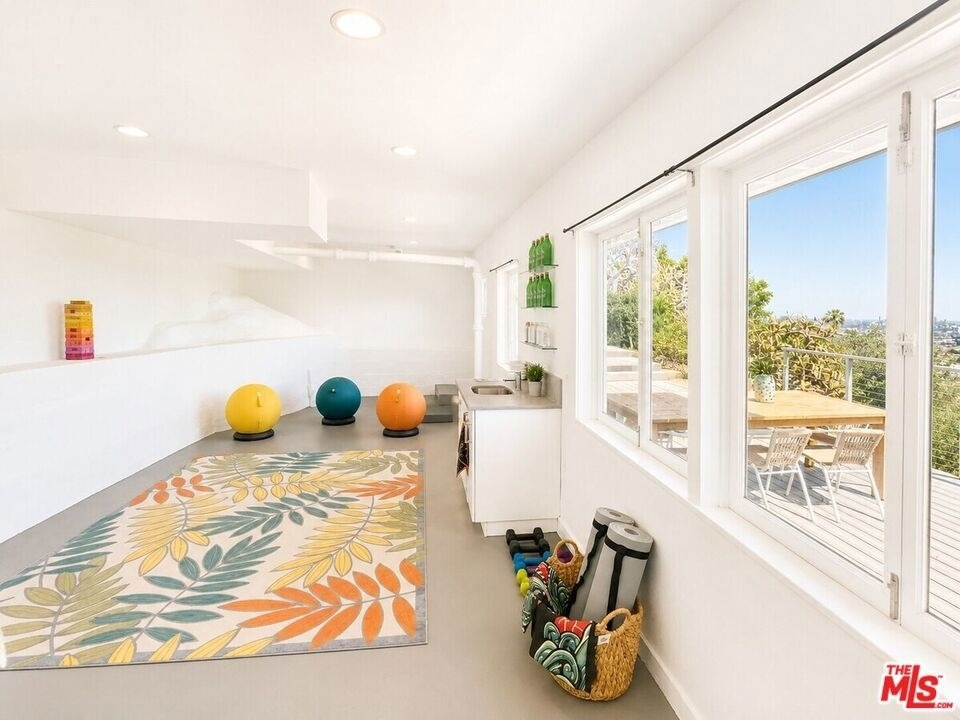 8376 Hollywood Boulevard - Photo 42
