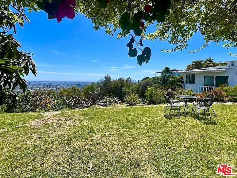 8376 Hollywood Boulevard - Photo 5