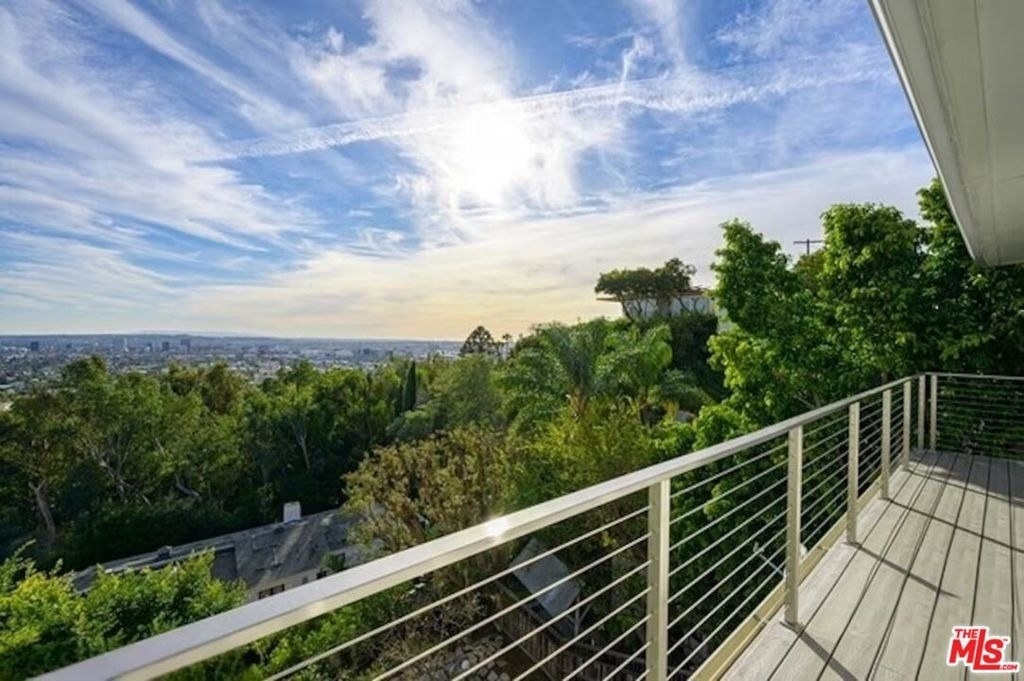 8376 Hollywood Boulevard - Photo 33