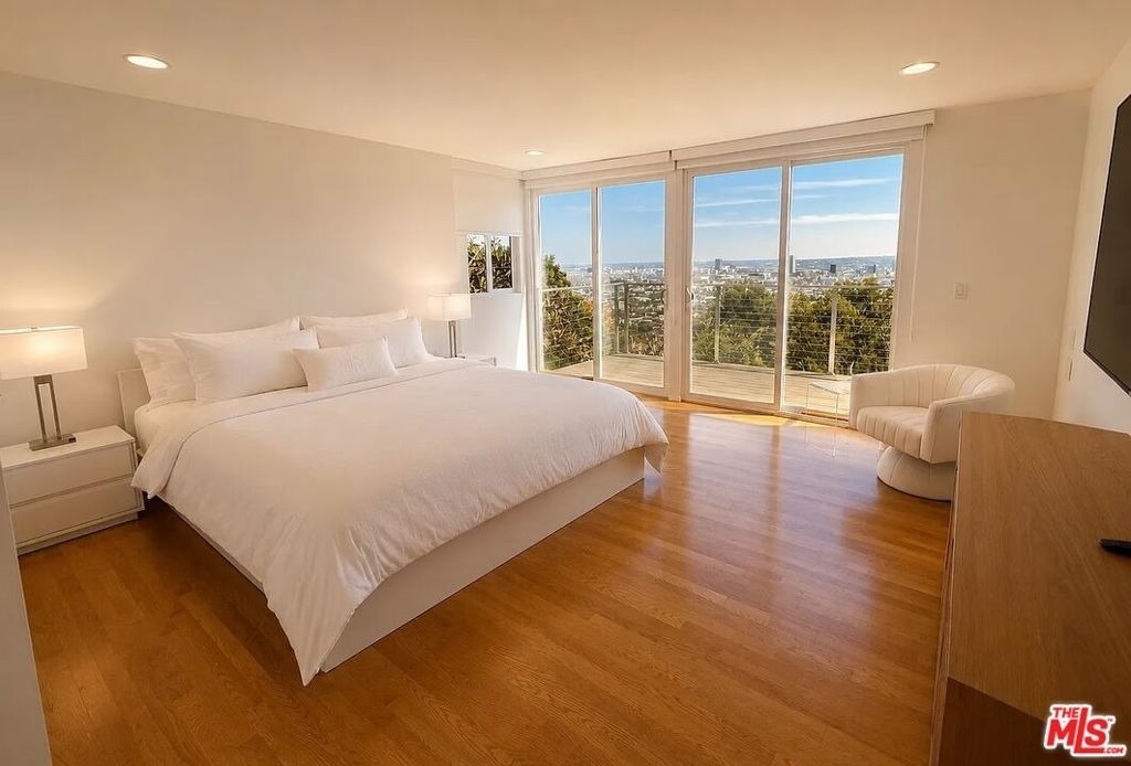 8376 Hollywood Boulevard - Photo 22