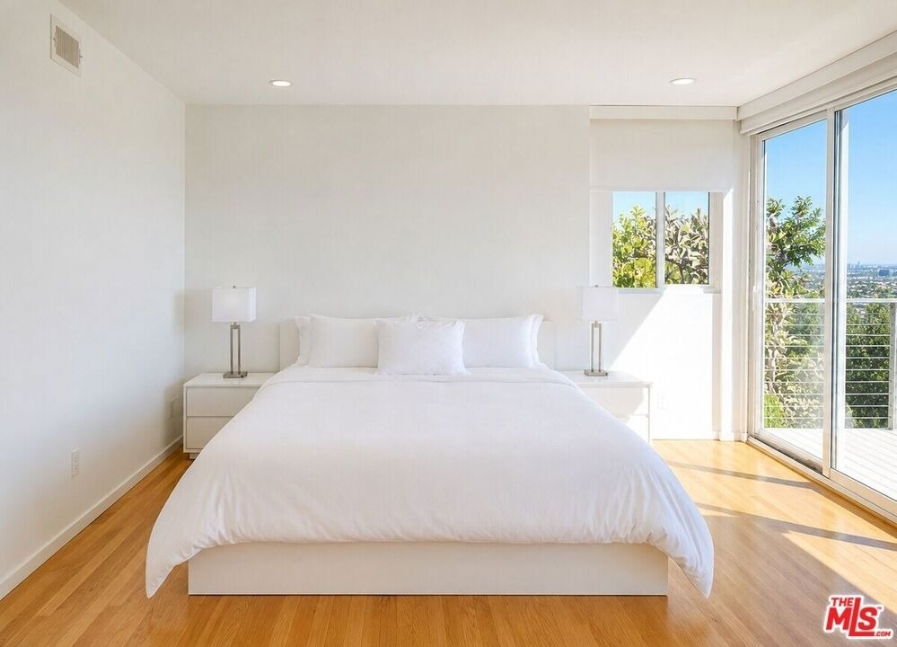8376 Hollywood Boulevard - Photo 24